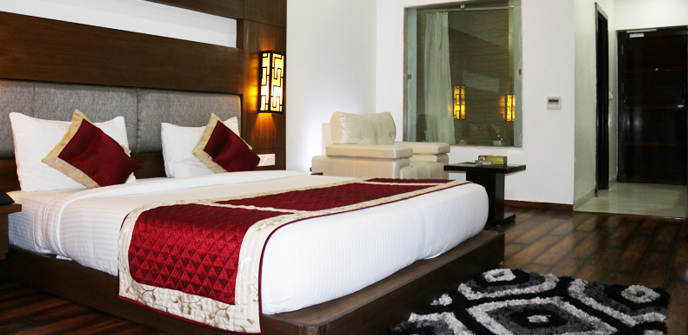 Room 01